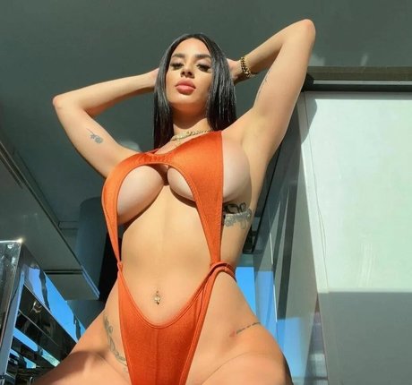 Jasleen Brar schöne nackt bilder