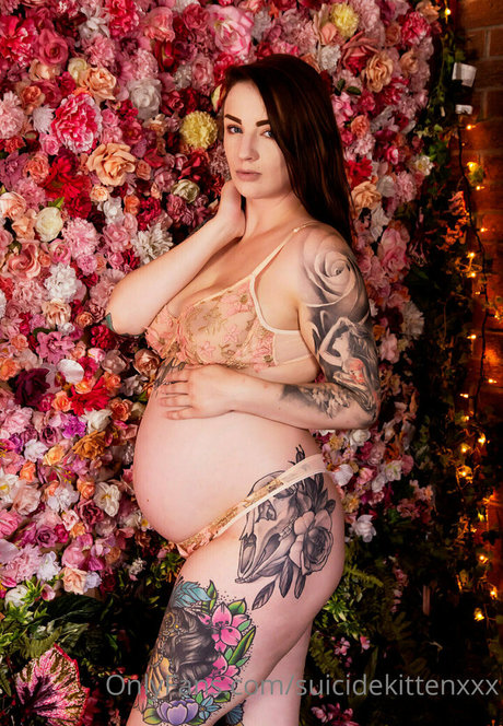 suicidekittenxxx top nackten galerien