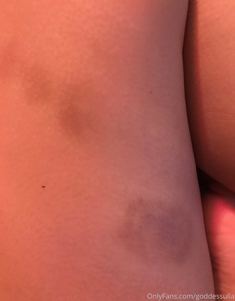 goddessulla schauspielerin nackte fotos