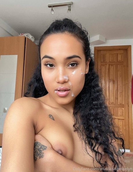 anastasiabrokelyn nackt pornostar fotos