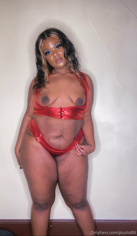 vollbusige ebenholz-onlyfans freie nackt foto