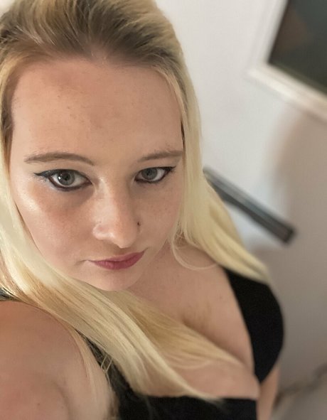 phatpeach27x hd nackte galerie
