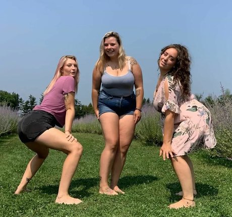 große titten gothic onlyfans hd porno bild