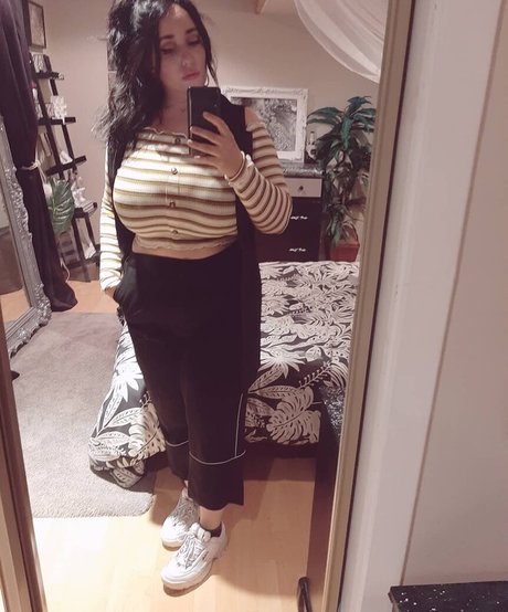 lartdanstoutessesformes exklusive hübsche fotos