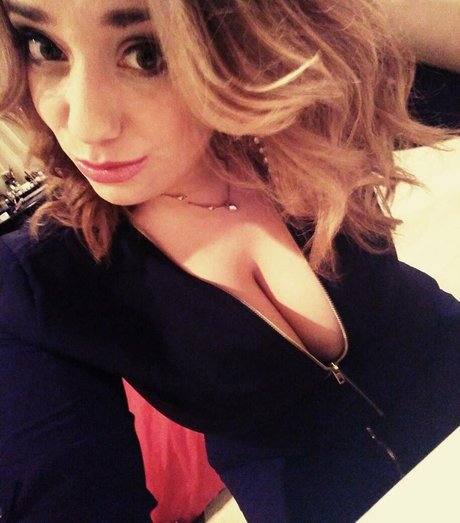 ebenholz-bdsm-onlyfans nacktheit top galerie