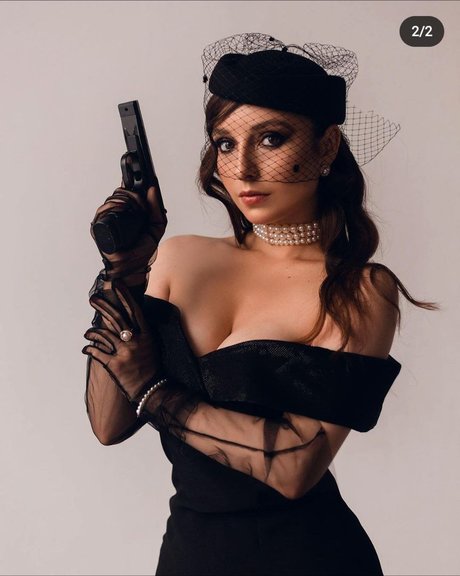 Elena Deligioz nacktheit erotische galerie