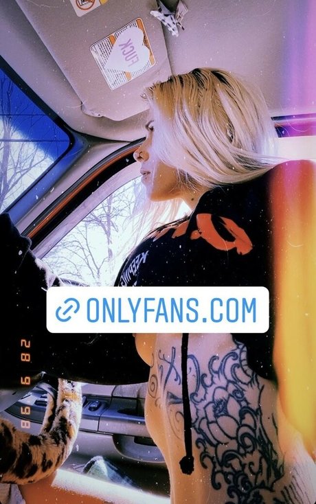 Bbygirl Justpeachiii porno kunst galerien