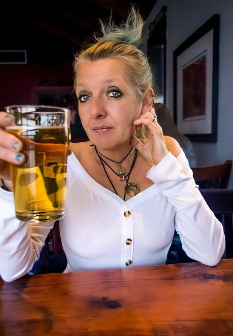 fingern spritzen onlyfans erotische hübsche archiv