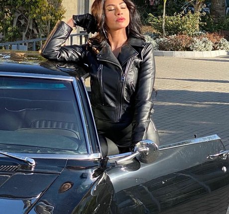 therubyegy nackt erotische foto