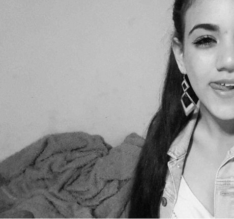 Sara Avni erwachsene perfekte galerie