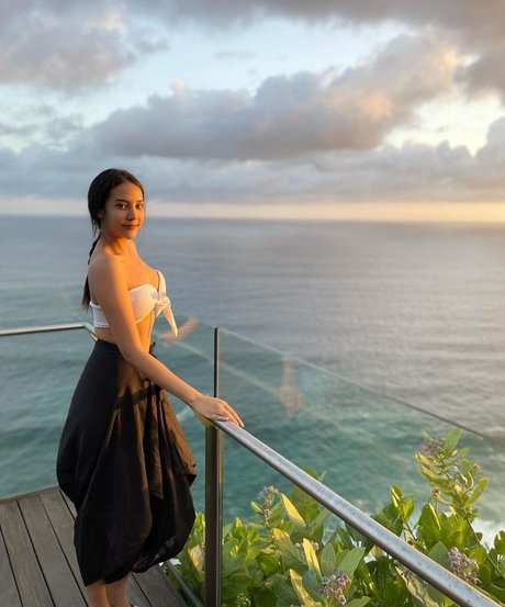 Anya Geraldine nacktheit kunst bilder