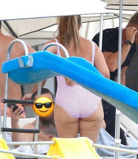 Dee Devlin erwachsene nackt bilder