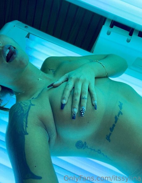 Sylina Ruiz sexy nackte bilder