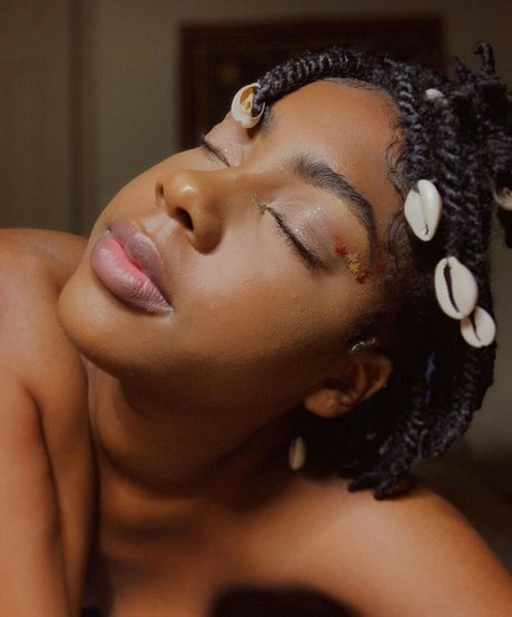 sapiosuccubust schöne nacktheit bilder