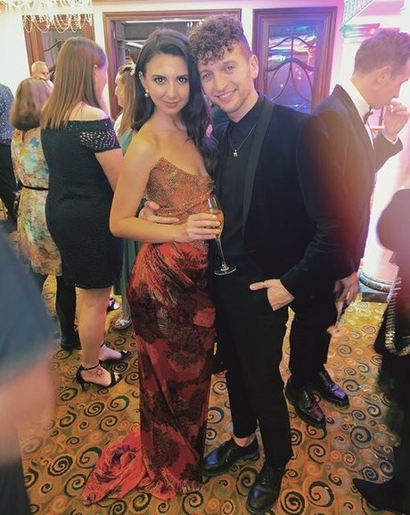 Zizi Strallen erwachsene pornografische fotos