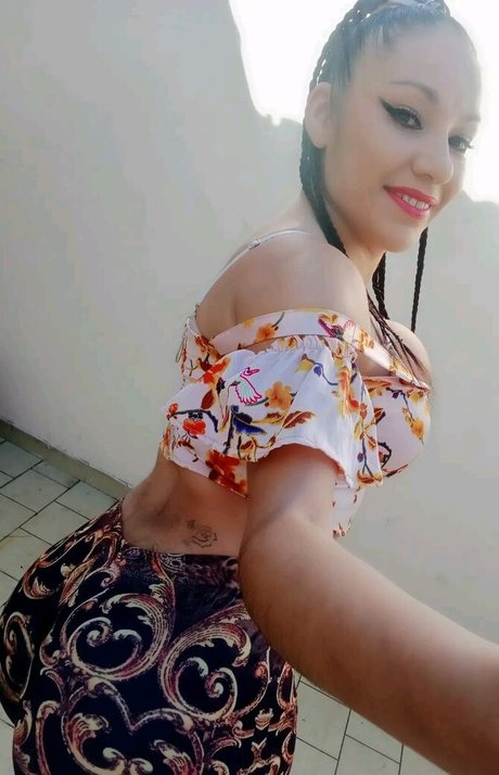 barbymaydana hübsche erwachsene fotos