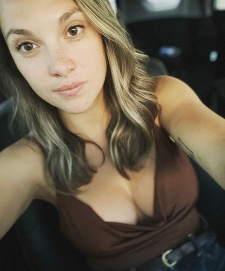 SortaSweetWin pornostar heiße foto