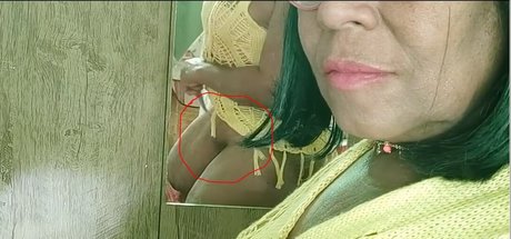 heiße nackte onlyfans akt fotos