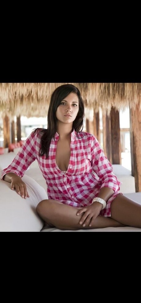 Emilee Fitzpatrick hd erotische bilder