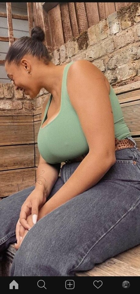 Mahalia Burkmar model archiv