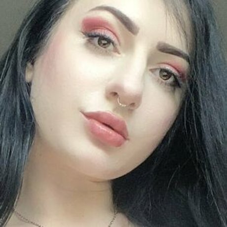 Lily bee x kostenlose nackten galerien