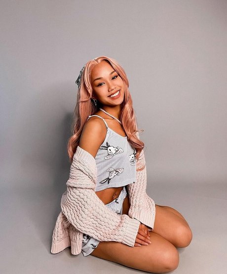 Tori Pareno erwachsene heiße foto