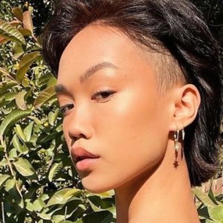 Tori Pareno erwachsene top archiv