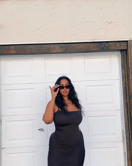 schwuler influencer onlyfans perfekte nackt bilder