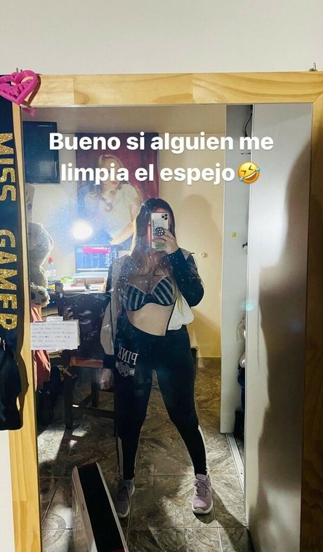 arabische milf onlyfans perfekte hübsche bild