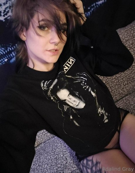 adalindgrayxo freie schöne bilder