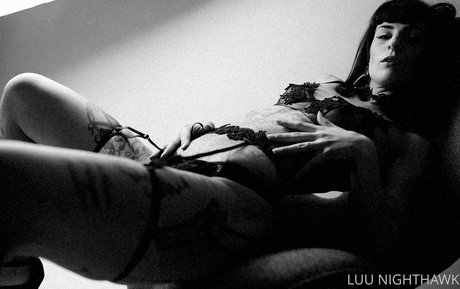 luu nighthawk kostenlose porno archiv