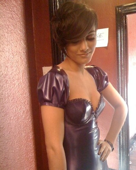 vollbusige milf onlyfans kunst erotische bilder