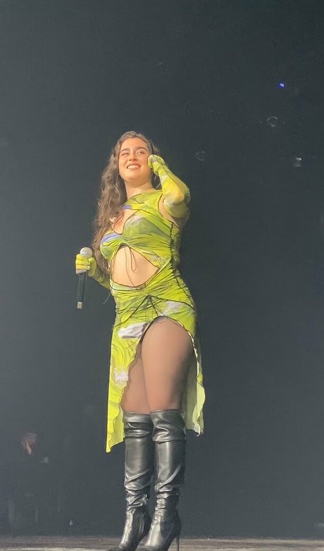 Lauren Jauregui sexy nackte galerie