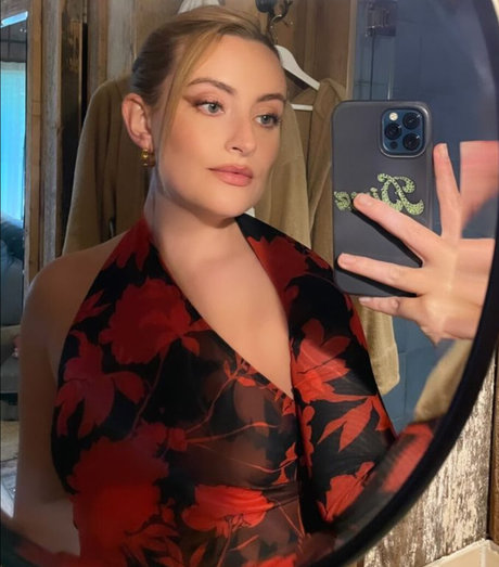 asiatische influencer-onlyfans perfekte hübsche bilder