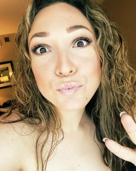 lilylabeau nackt kostenlose archiv