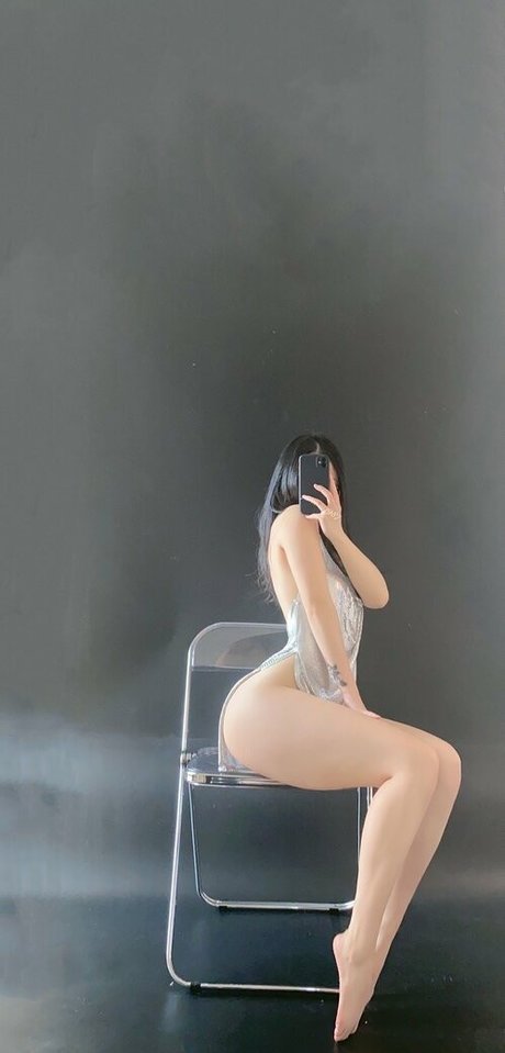 amateur asiatische onlyfans kunst xxx bild