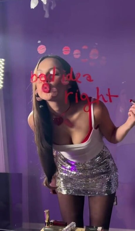 asiatisches dienstmädchen nur fans nackten bild