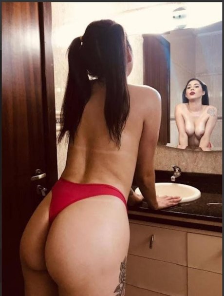 MC Mayara xxx nackte bilder