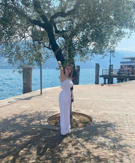 schlanke onlyfans schöne nette bilder