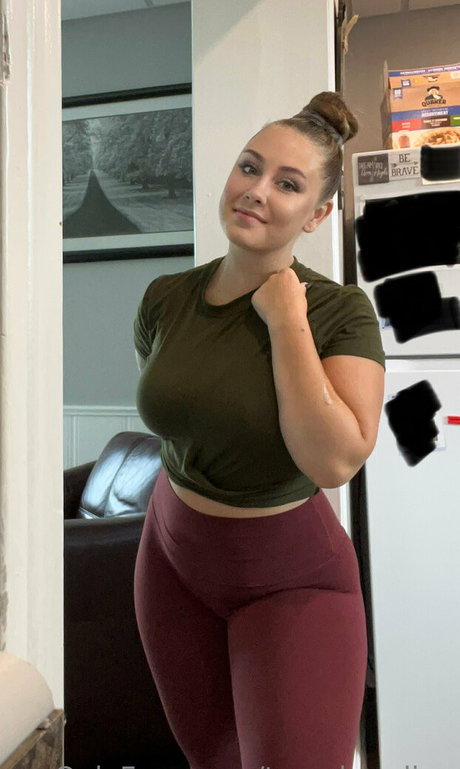 schwuler influencer onlyfans erwachsene nacktheit foto