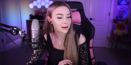 milf brille onlyfans top heiße bild