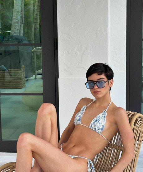 milf brille onlyfans perfekte galerie