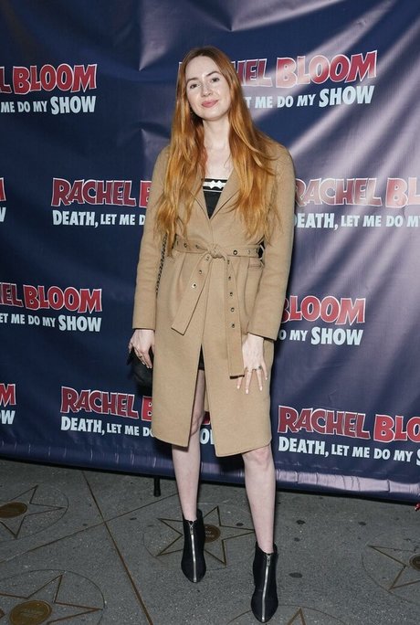 Karen Gillan porno schöne foto