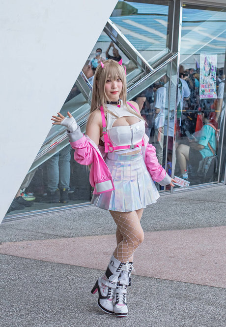 iorimoe five perfekte erwachsene fotos