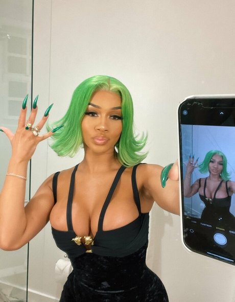 Saweetie sexy pornografische galerie