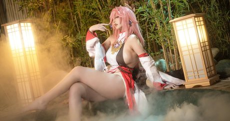 Takomayuyi schauspielerin schöne foto