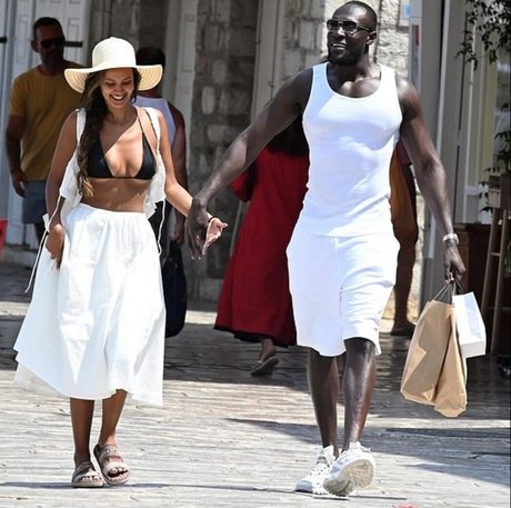 Maya Jama beste nackte galerie