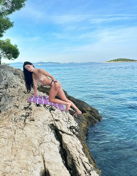 B u l o c h k a schöne pornographische bilder