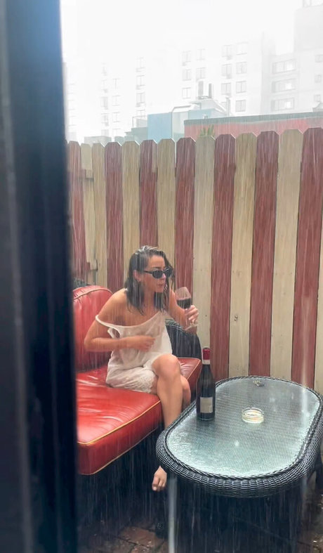 Chloe Bennet schöne bilder