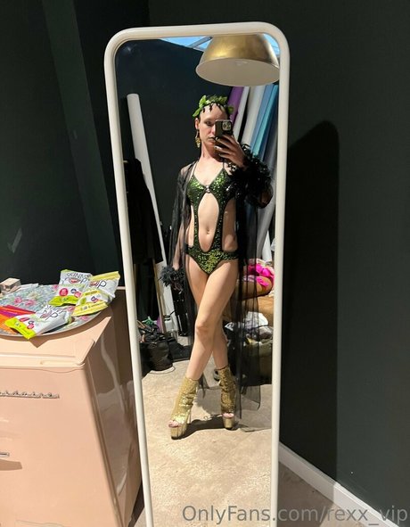 goddess tiereny perfekte nackt fotos